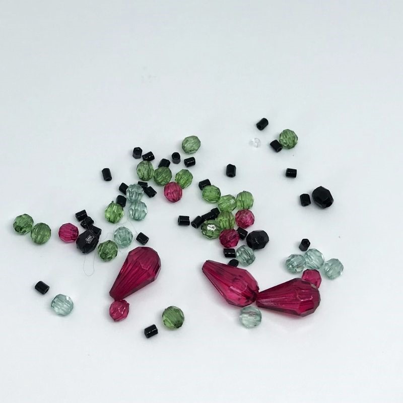 Bead Packs acrylic burgundy red drops with black and green beads and black seed beads