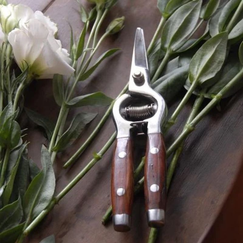 flower snips with wood handles