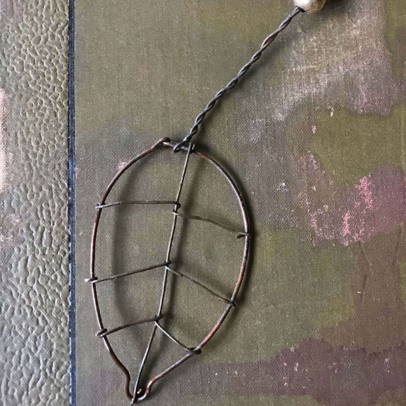 long wire leaf tag