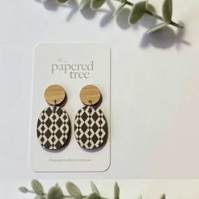 Oval earrings with bamboo top and antique black and white pattern Découpage drop