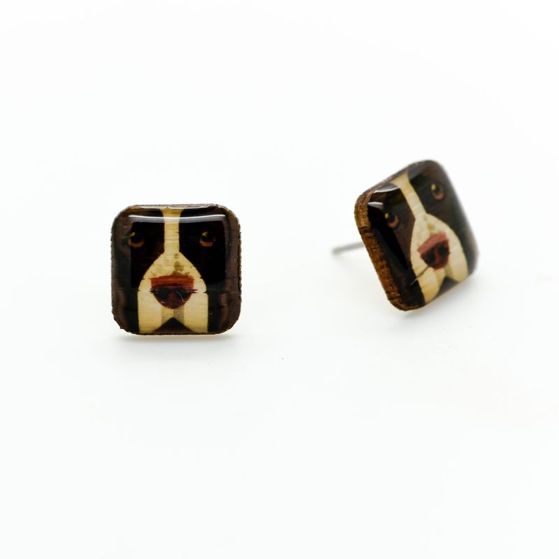 selatan animal stud earrings springer spaniel